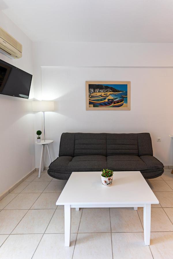 Azure Seaside Apts Magnisía Buitenkant foto