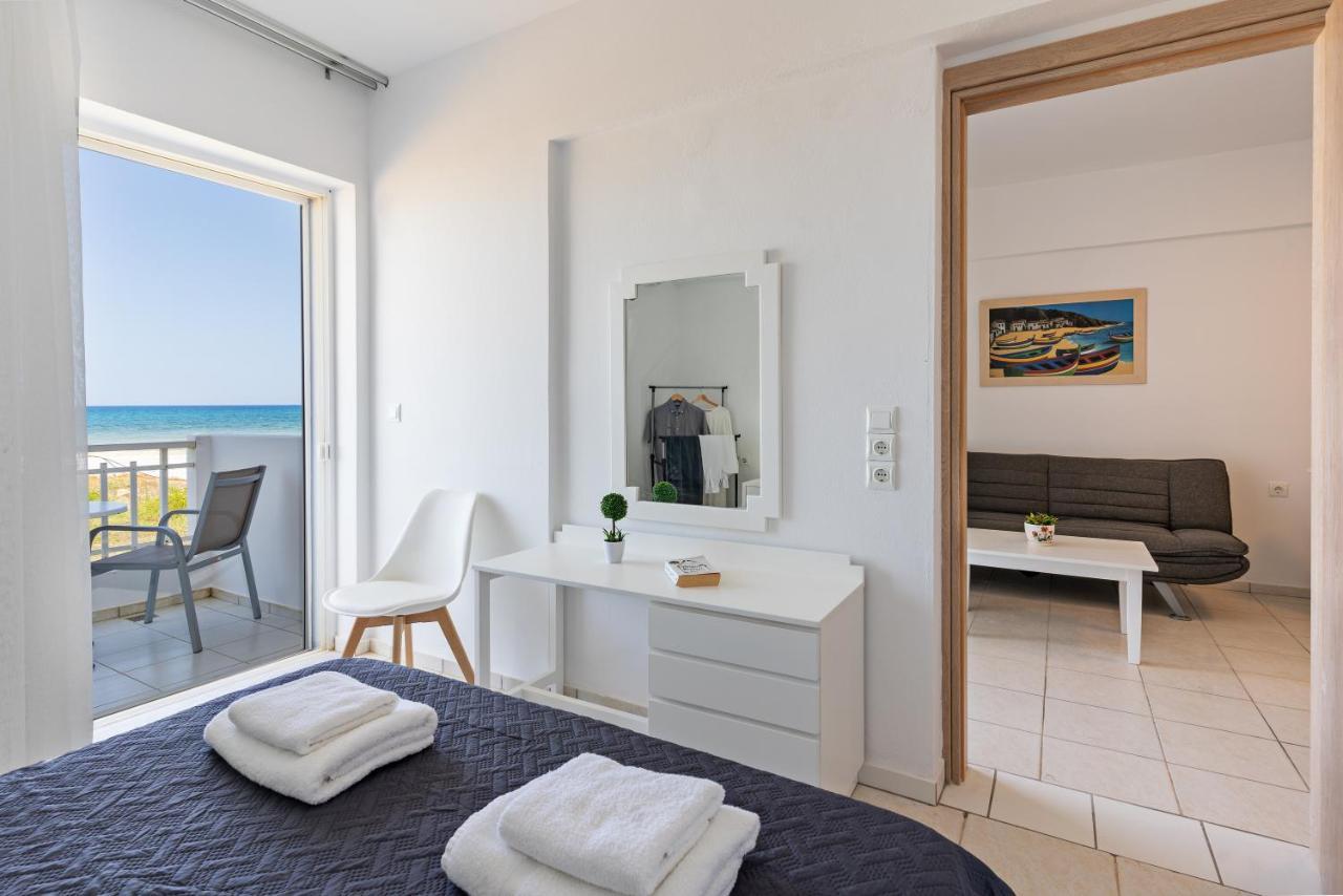 Azure Seaside Apts Magnisía Buitenkant foto
