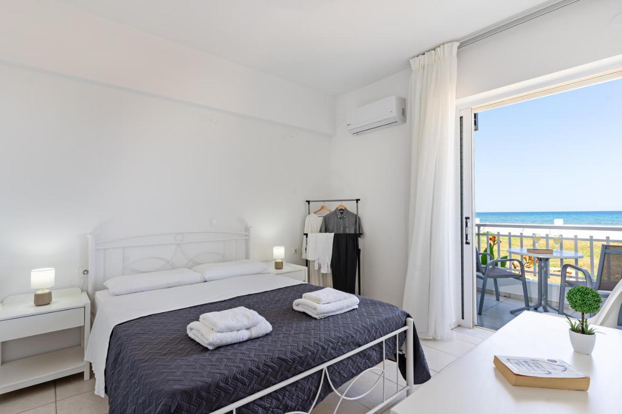 Azure Seaside Apts Magnisía Buitenkant foto