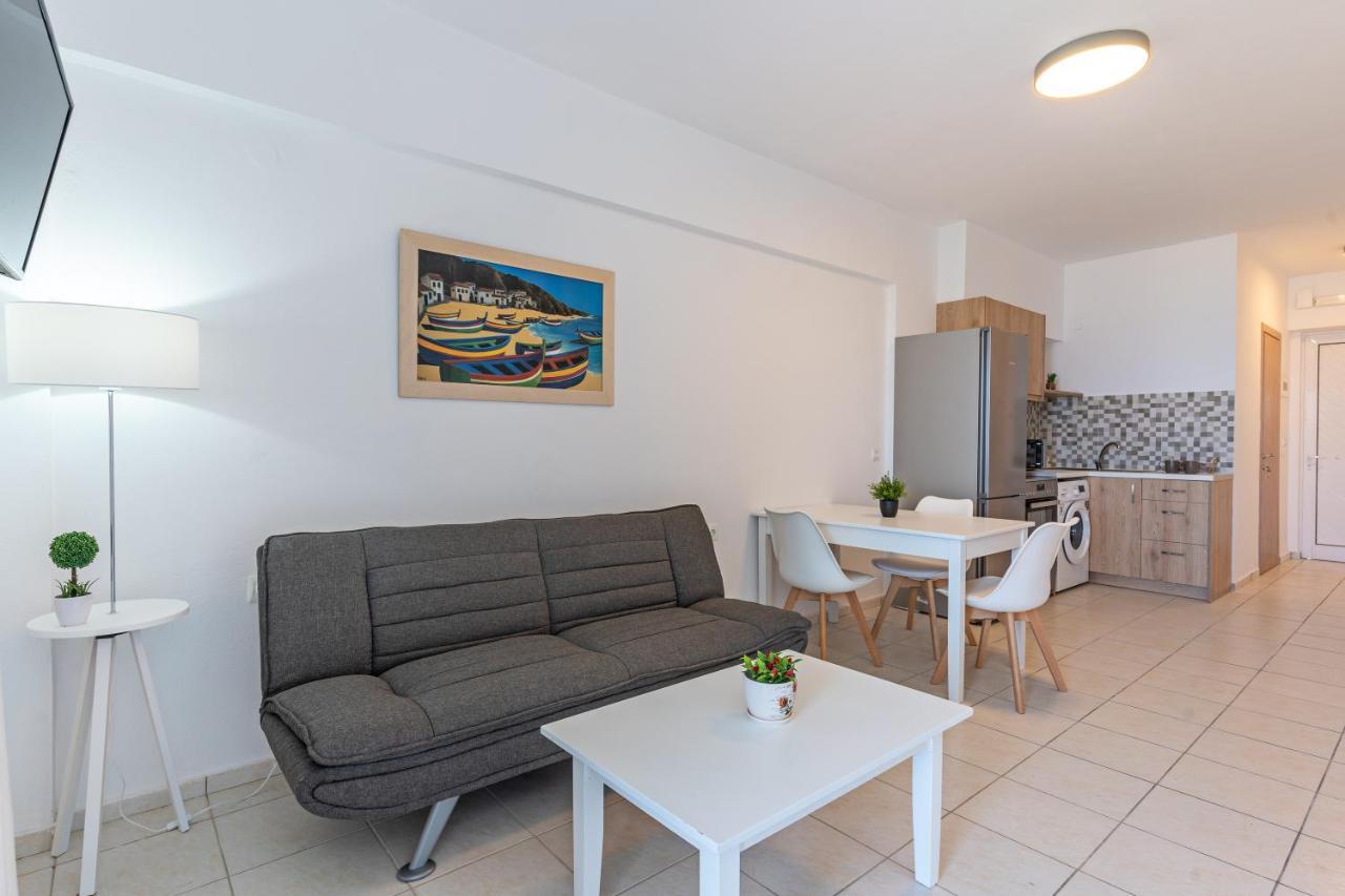 Azure Seaside Apts Magnisía Buitenkant foto
