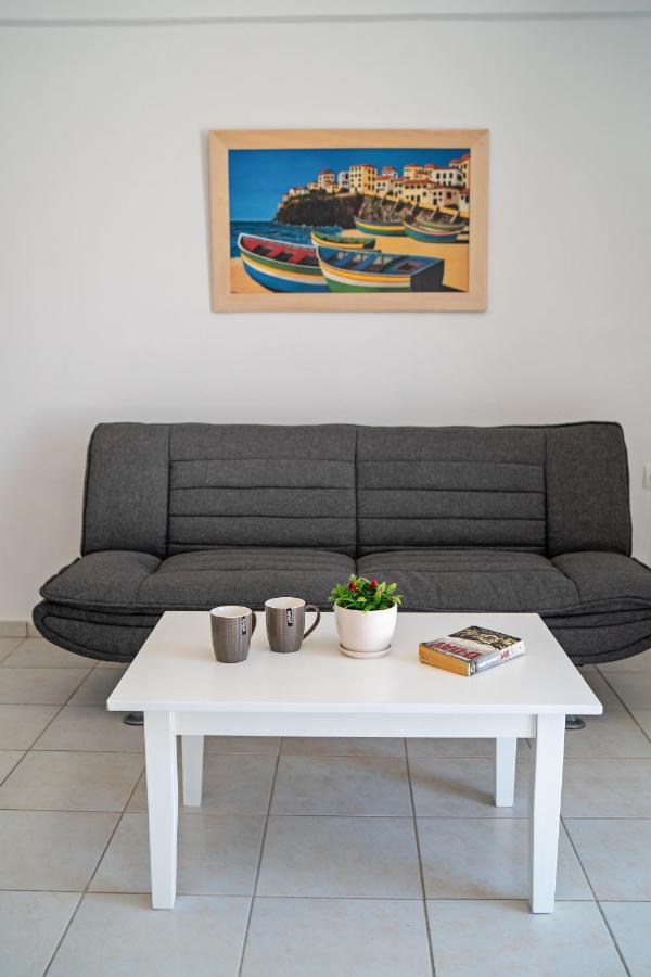 Azure Seaside Apts Magnisía Buitenkant foto